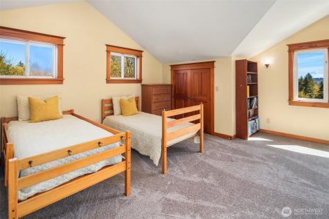 23419 107th Avenue SW Vashon WA 98070