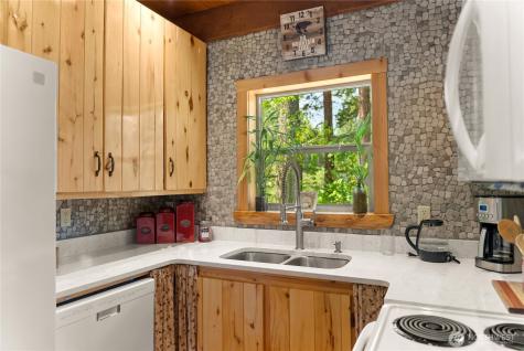 26 Newby Creek Road Twisp WA 98856