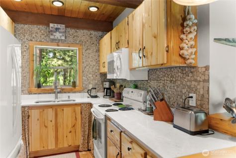 26 Newby Creek Road Twisp WA 98856