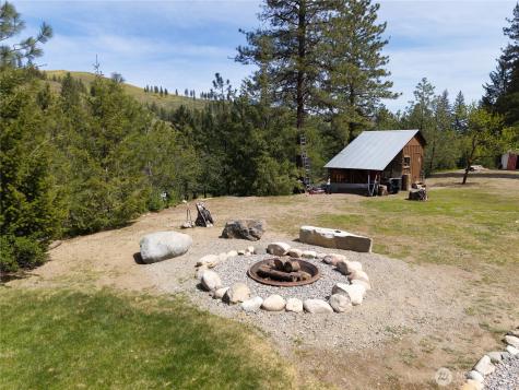 26 Newby Creek Road Twisp WA 98856