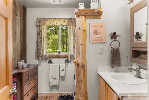 26 Newby Creek Road Twisp WA 98856