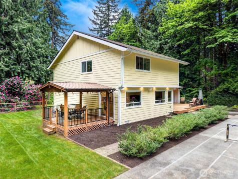 18104 NE 196th Street Woodinville WA 98077