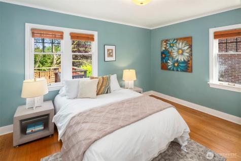 6206 36th Avenue NE Seattle WA 98115