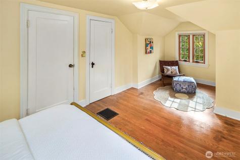 6206 36th Avenue NE Seattle WA 98115