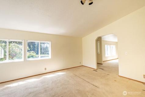 1090 Paul Avenue Oak Harbor WA 98277