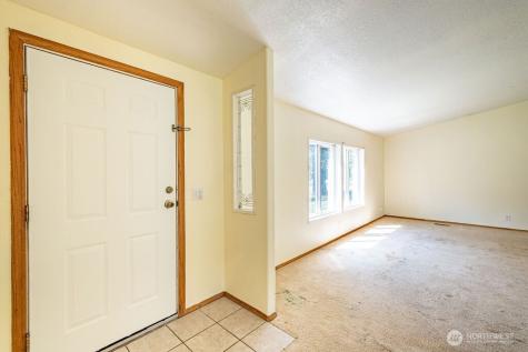 1090 Paul Avenue Oak Harbor WA 98277