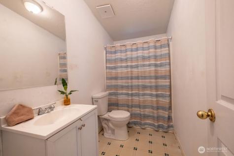 1090 Paul Avenue Oak Harbor WA 98277