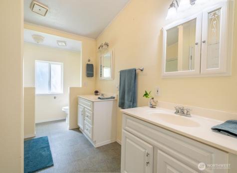 1090 Paul Avenue Oak Harbor WA 98277