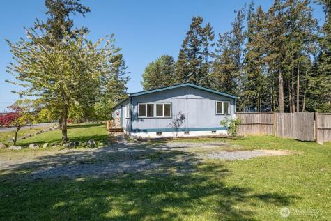1090 Paul Avenue Oak Harbor WA 98277