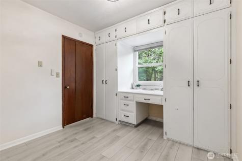 1347 N Pear Street NE Olympia WA 98506