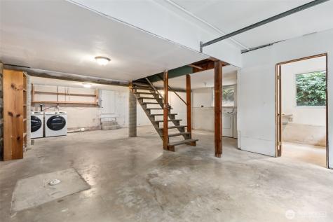 1347 N Pear Street NE Olympia WA 98506