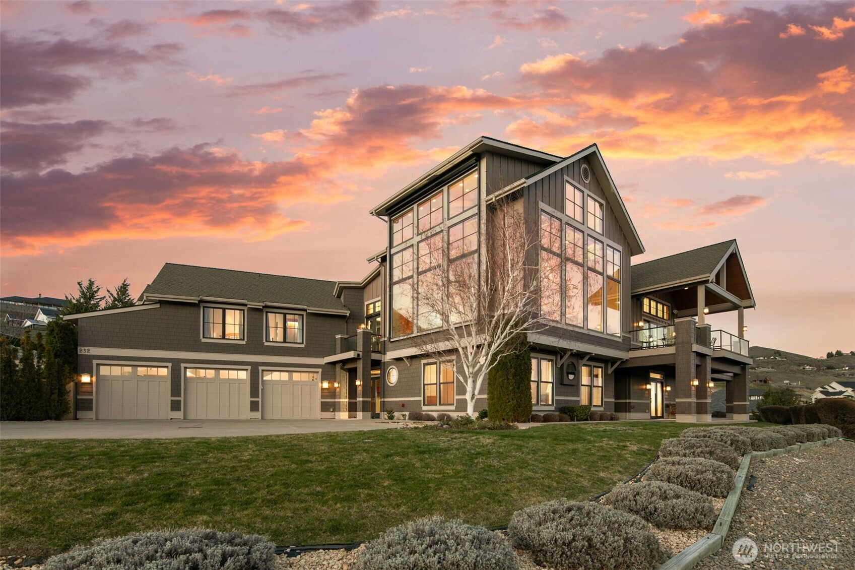 232 Crystal Drive Chelan WA 98816