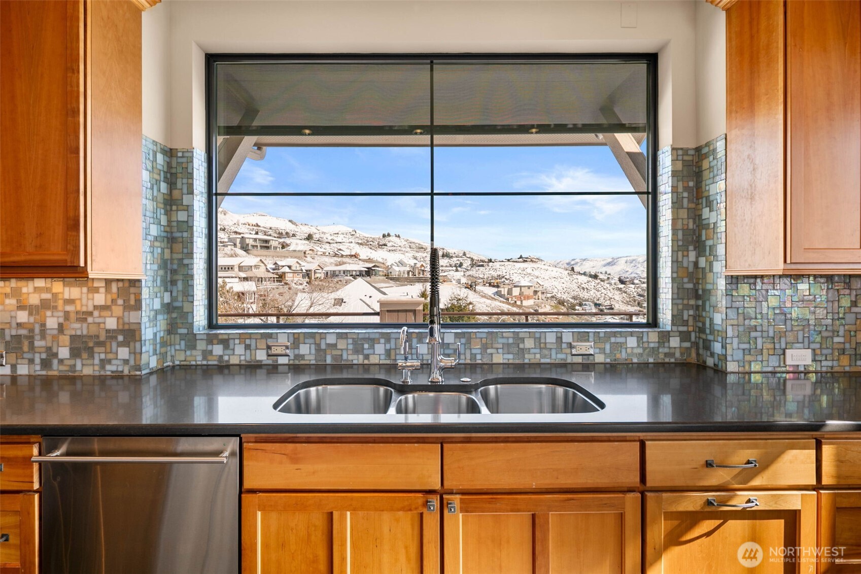 232 Crystal Drive Chelan WA 98816