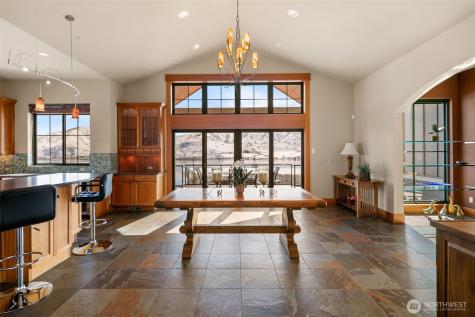 232 Crystal Drive Chelan WA 98816