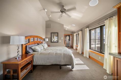 232 Crystal Drive Chelan WA 98816
