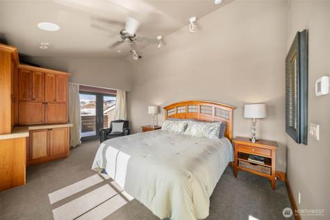 232 Crystal Drive Chelan WA 98816