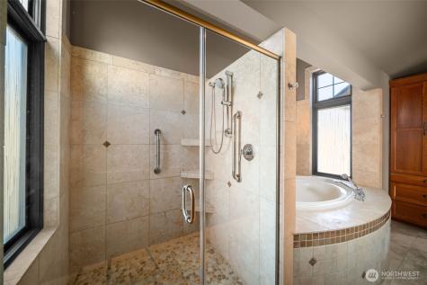 232 Crystal Drive Chelan WA 98816