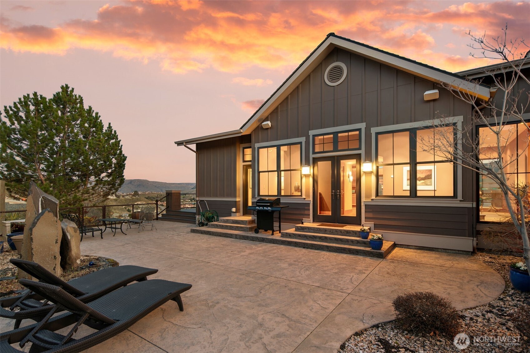 232 Crystal Drive Chelan WA 98816