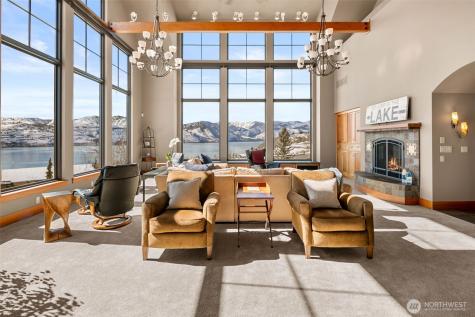 232 Crystal Drive Chelan WA 98816