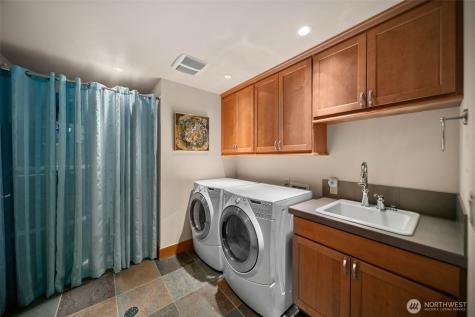 232 Crystal Drive Chelan WA 98816