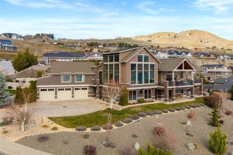 232 Crystal Drive Chelan WA 98816