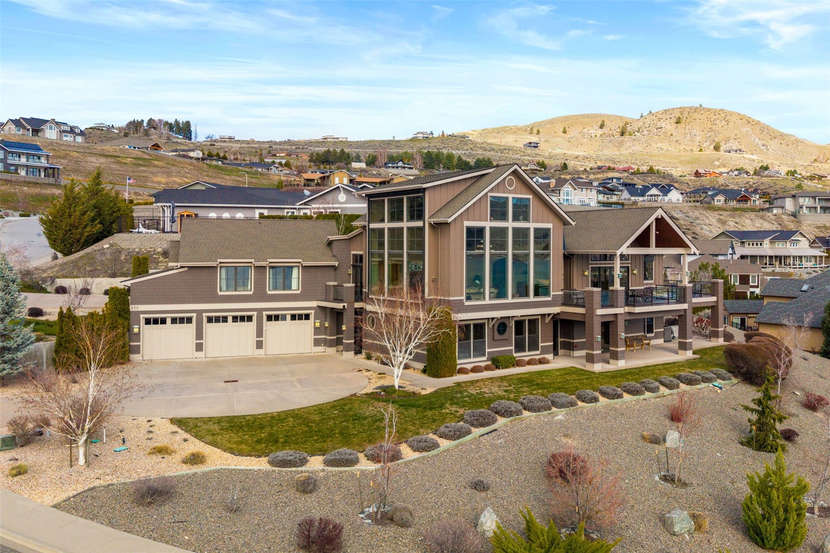 232 Crystal Drive Chelan WA 98816