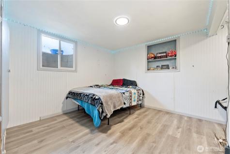 519 Locust Street Omak WA 98841