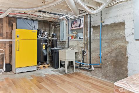 519 Locust Street Omak WA 98841