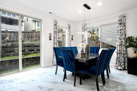 20042 94th Avenue NE Bothell WA 98011