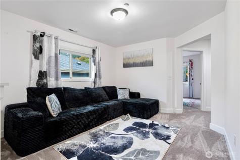 20042 94th Avenue NE Bothell WA 98011