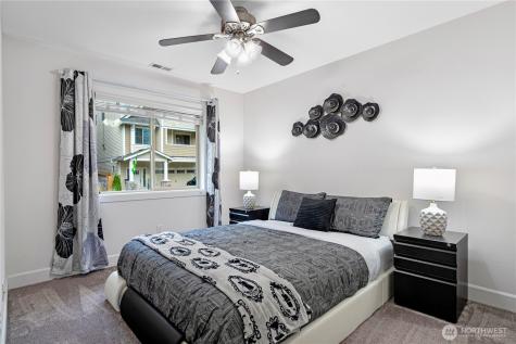 20042 94th Avenue NE Bothell WA 98011