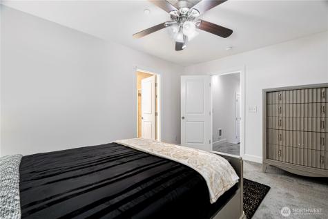 20042 94th Avenue NE Bothell WA 98011