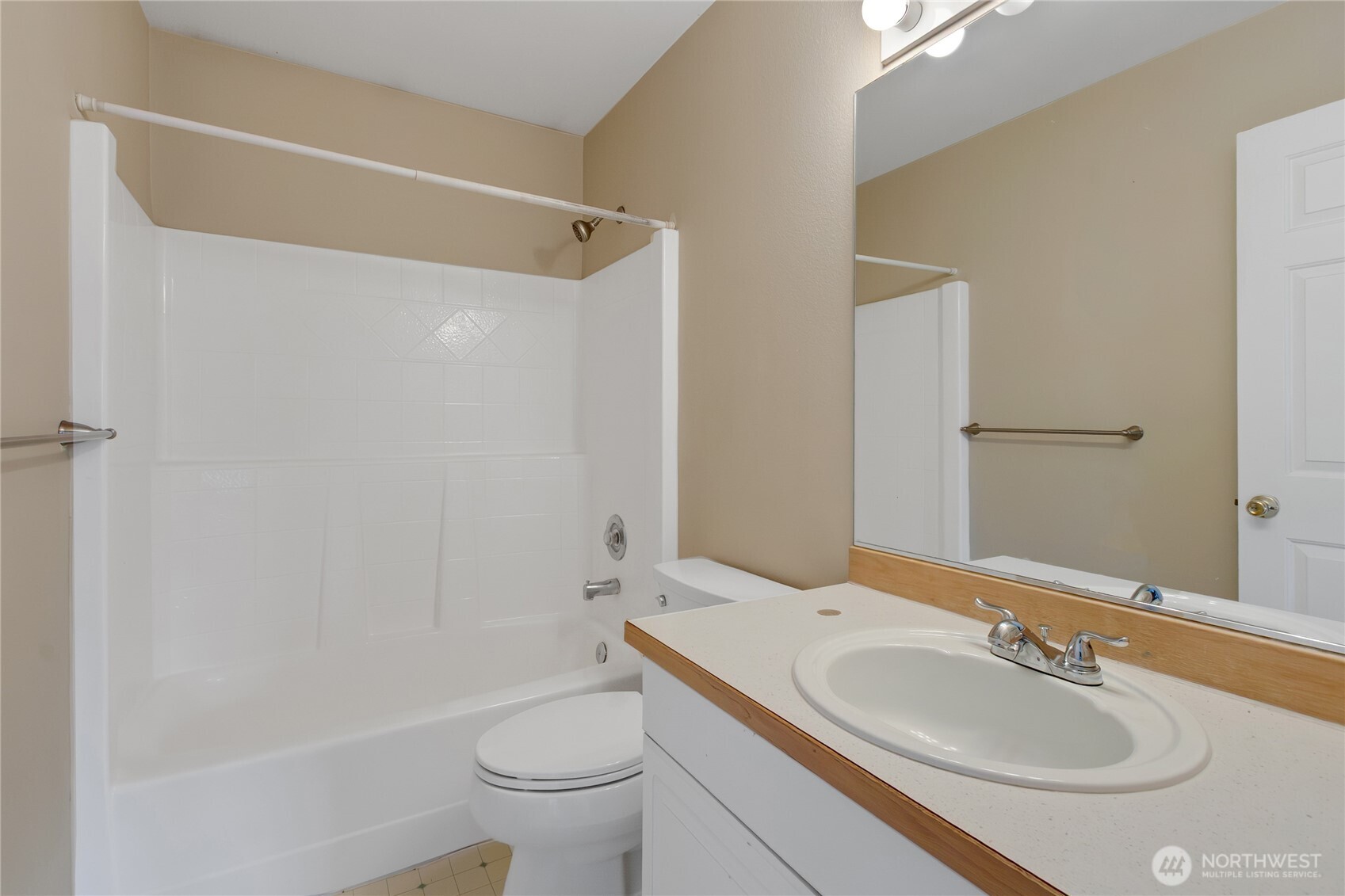 506 Belfair Court SW Orting WA 98360
