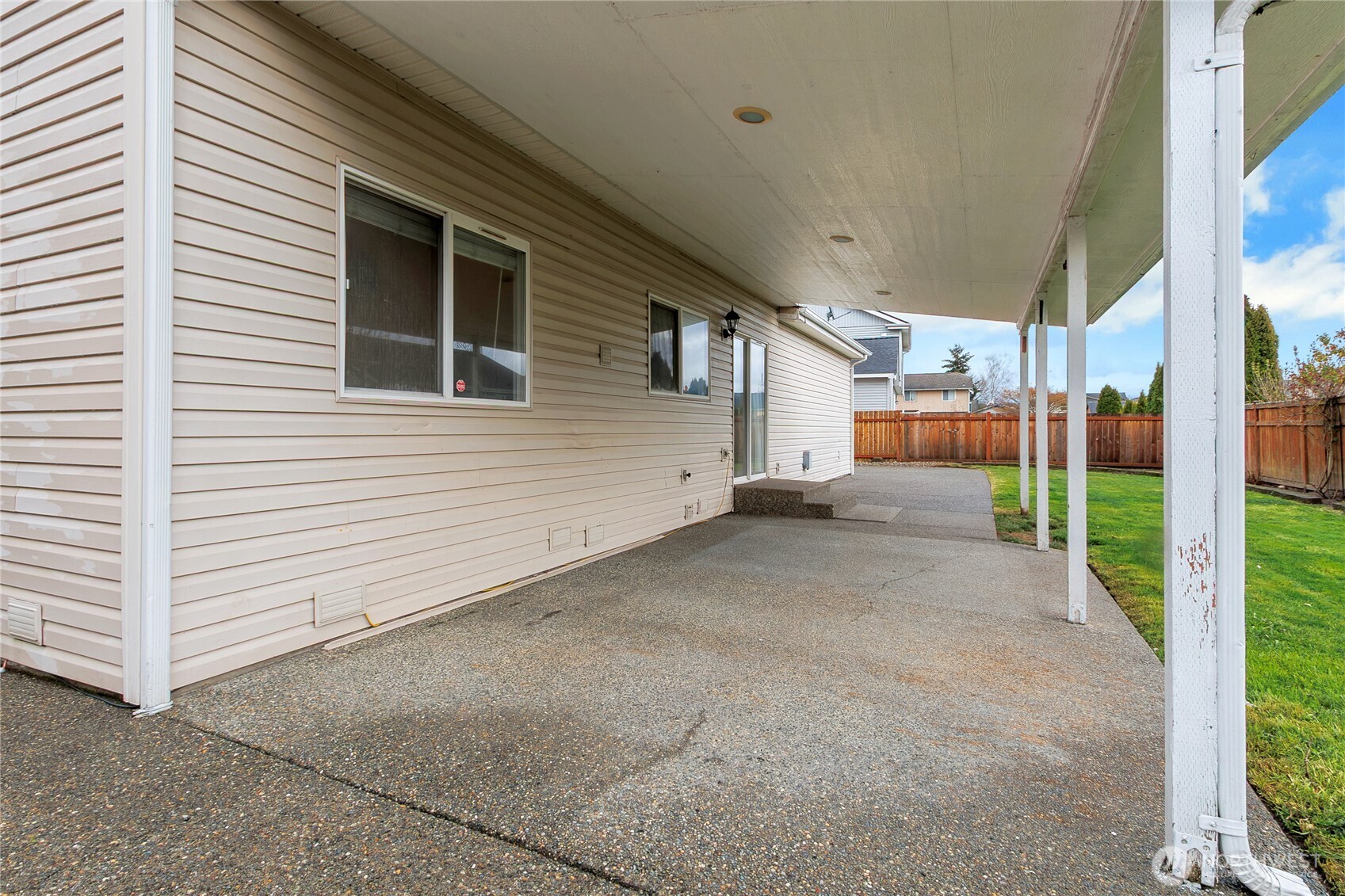 506 Belfair Court SW Orting WA 98360
