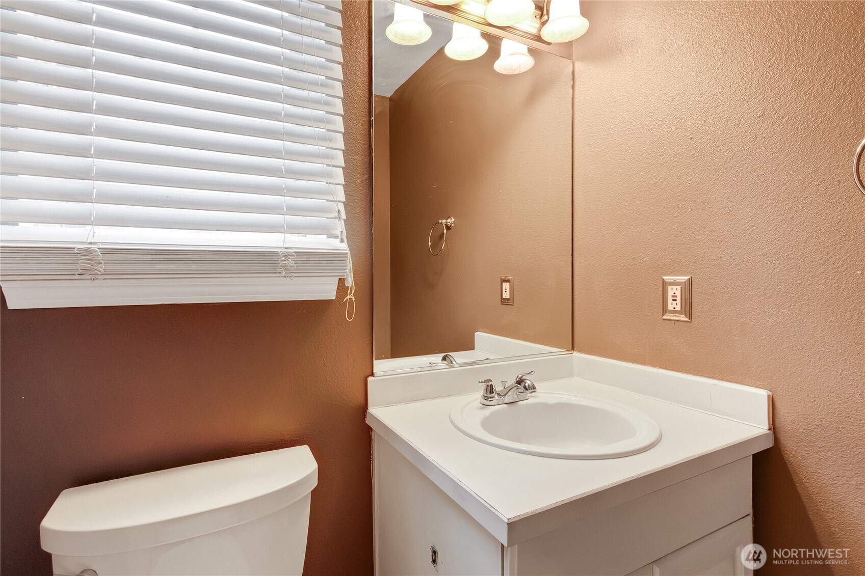 506 Belfair Court SW Orting WA 98360