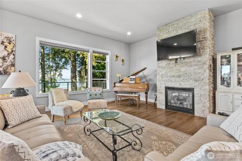5544 Whitehorn Way Blaine WA 98230