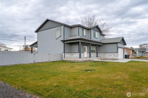 2036 W Lakeside Moses Lake WA 98337