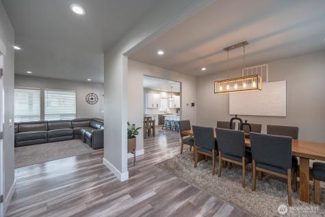 2036 W Lakeside Moses Lake WA 98337