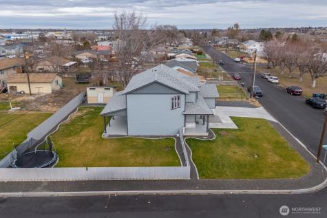 2036 W Lakeside Moses Lake WA 98337