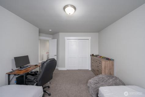 2036 W Lakeside Moses Lake WA 98337