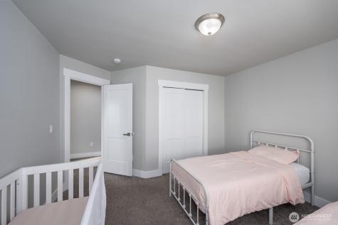 2036 W Lakeside Moses Lake WA 98337