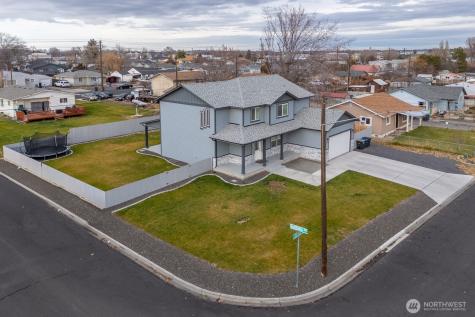 2036 W Lakeside Moses Lake WA 98337