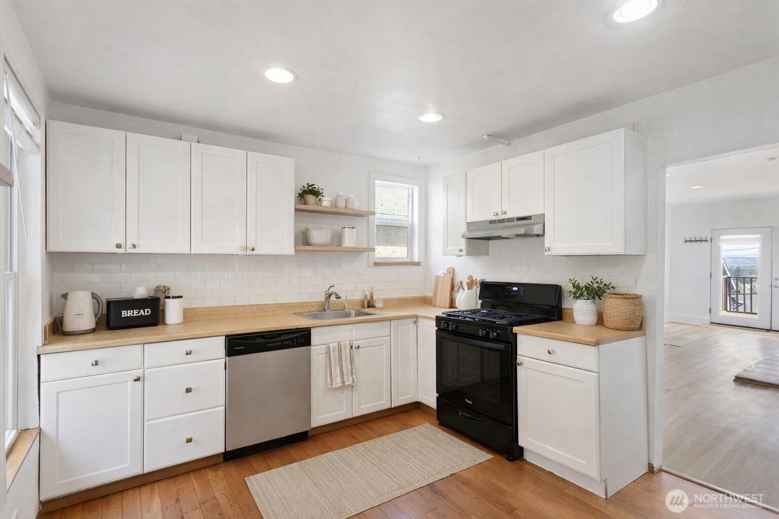 913 24th Avenue E Seattle WA 98112
