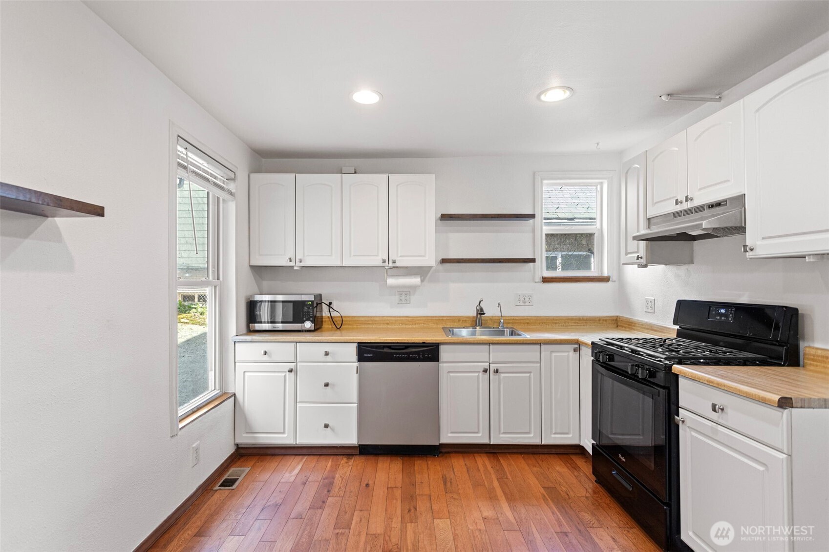 913 24th Avenue E Seattle WA 98112