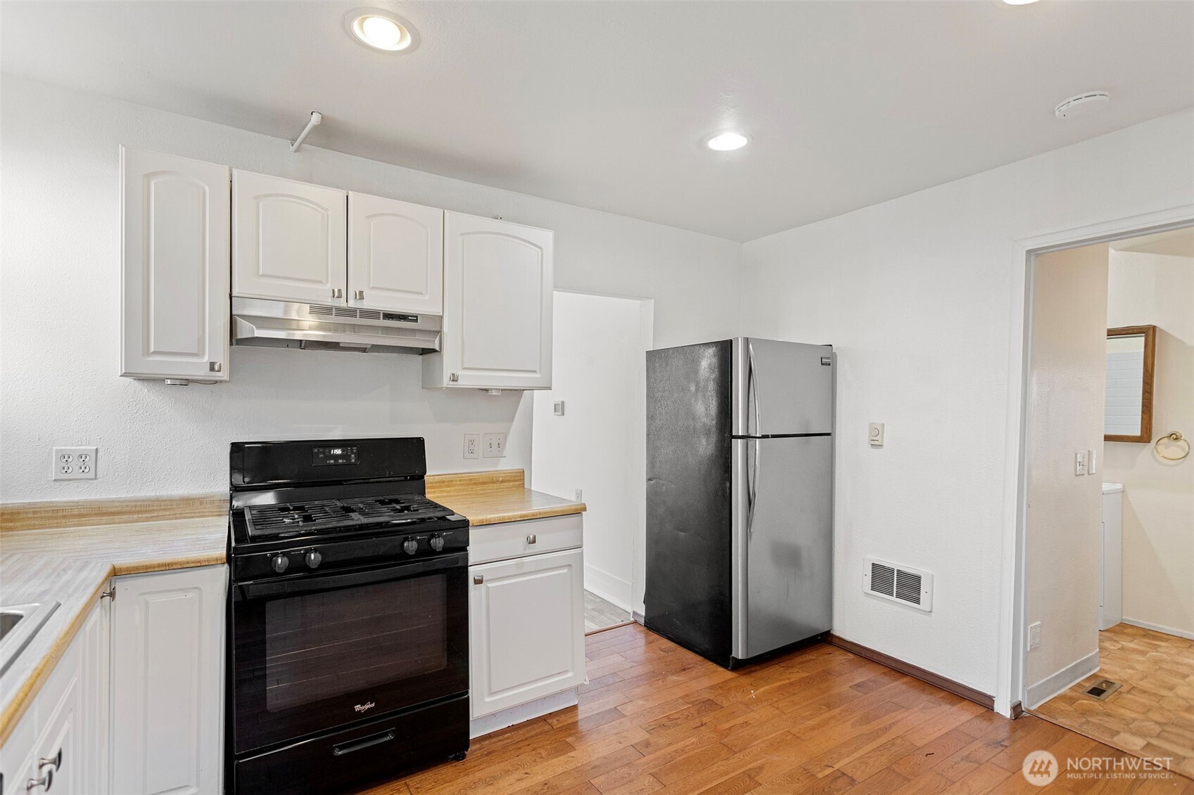 913 24th Avenue E Seattle WA 98112