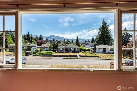 1415 E 2nd Street Port Angeles WA 98362