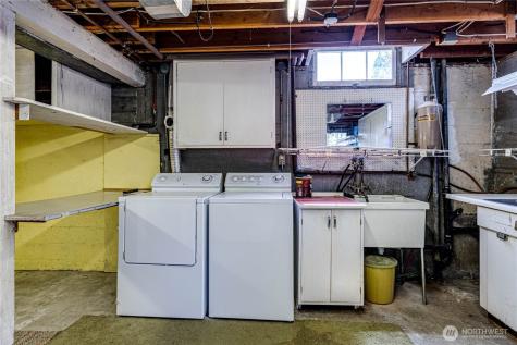 1415 E 2nd Street Port Angeles WA 98362