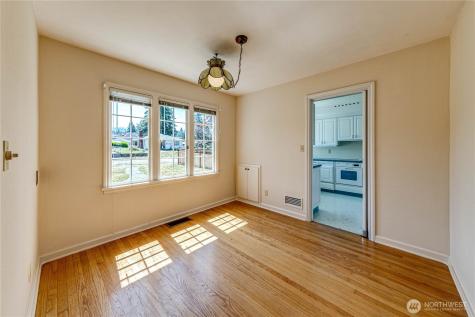 1415 E 2nd Street Port Angeles WA 98362