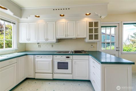 1415 E 2nd Street Port Angeles WA 98362