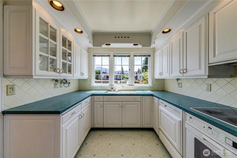 1415 E 2nd Street Port Angeles WA 98362